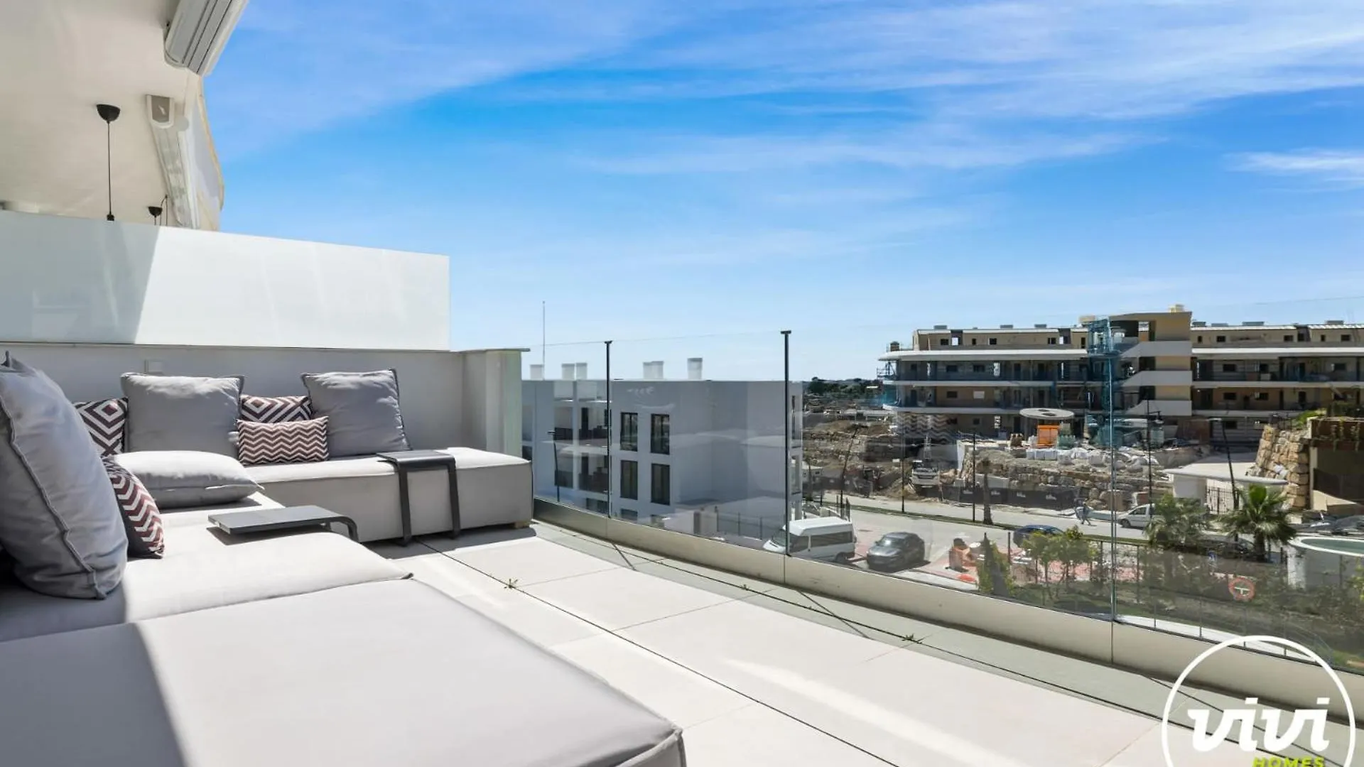 Vivi Homes - Casa Espanola فوينخيرولا شقة